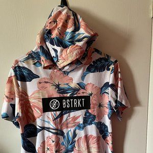 Hooded mens flowered pullover